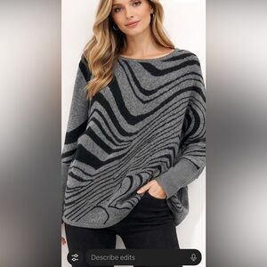 Claudia Nichole 100% Cashmere Abstract Wavy Print Long Sleeve  Size S